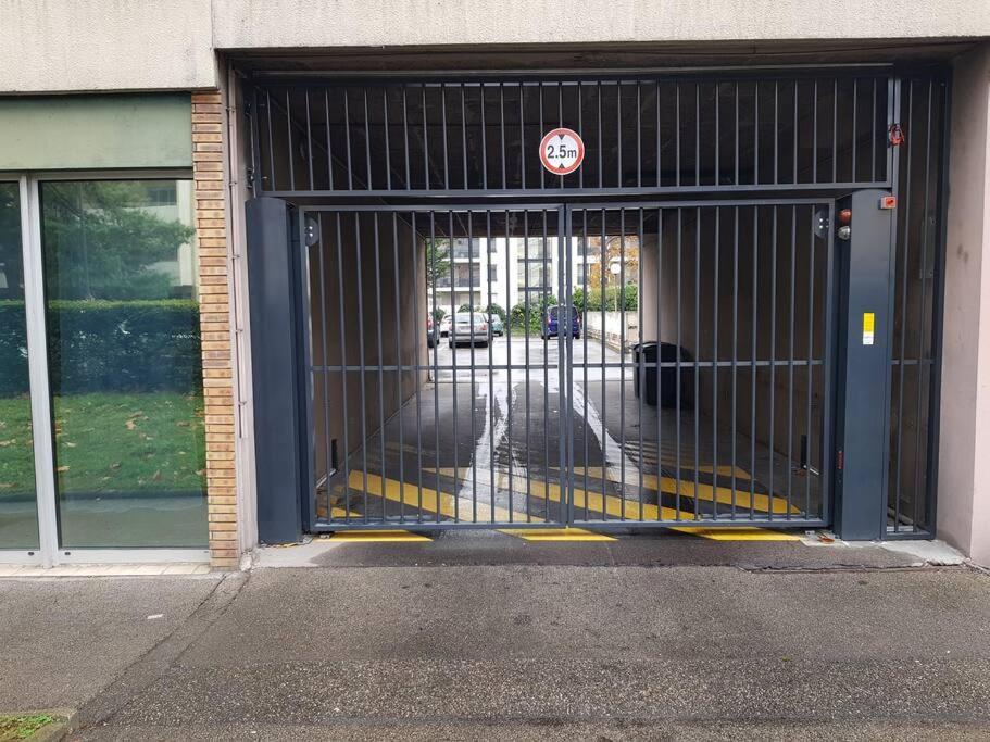 Ferienwohnung Parking Prive,T1 Bis, 10Mn Lyon Centre Villeurbanne Exterior foto